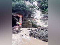 
      
      Himachal: 312 roads, 97 power transformers hit 
      
      