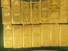 
      
      PIA staff involved in gold smuggling attempt, arrested 
      
      