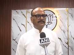 
      
      Brajesh Pathak urges support for Swadeshi products in UP
      
      