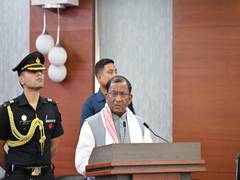 
      
      Assam Governor attends 'Rishta Sainik Se', pays tributes
      
      