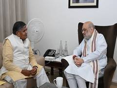
      
      Punjab Governor meets Home Minister Shah in Guwahati
      
      