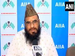 
      
      Moulana Sajid Rashidi slams Mohan Bhagwat over 
