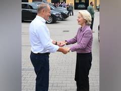
      
      EC President calls Putin 