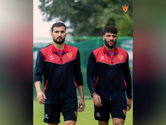 
      
      Dabang Delhi gears up for PKL 12 opener against Bengaluru Bulls
      
      