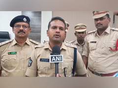 
      
      AP: 3 held after inter-district gang robs elderly woman in Guntur
      
      