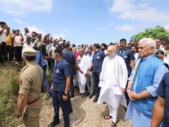 
      
      J-K: LG Sinha, Amit Shah survey flood-hit areas in Jammu
      
      
