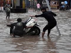 
      
      Massive traffic jams across Delhi amid heavy rainfall
      
      