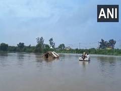 
      
      Rescue Operation underway, as Delhi grapples with heavy rain
      
      