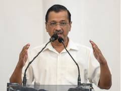 
      
      Arvind Kejriwal appeals central govt to extend support to Punjab
      
      