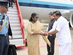 
      
      President arrives at Trichy airport to participate in convocation
      
      