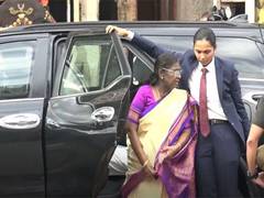 
      
      President Murmu visits Sri Ranganathaswamy temple in Tamil Nadu
      
      