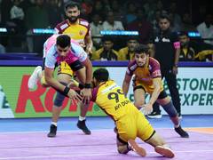 
      
      PKL: Telugu Titans beat Jaipur Pink Panthers 37-32
      
      