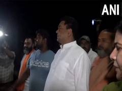 
      
      Delhi Minister Kapil Mishra inspects flood-affected areas
      
      