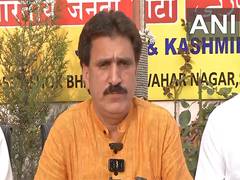 
      
      BJP leader Altaf Thakur condemns vandalism at Hazratbal shrine
      
      