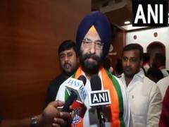 
      
      Sirsa lauds PM's 
