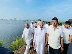 
      
      Congress leader Bhupinder Singh Hooda in Haryana's Meham
      
      