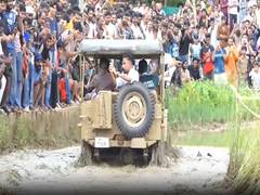 
      
      Kerala: Thrilling 'Vandippoottu' race attracts crowds to Karulai
      
      
