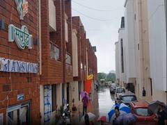 
      
      Residents in Vadsar area of Vadodara stranded owing to heavy rain
      
      