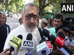
      
      Giriraj Singh slams Sudershan Reddy for meeting Lalu Prasad Yadav
      
      