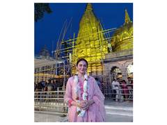 
      
      Rakul Preet Singh pays sacred visit to Kashi Vishwanath Temple
      
      