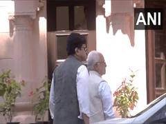 
      
      Delhi: B Sudershan Reddy meets VP-elect CP Radhakrishnan
      
      