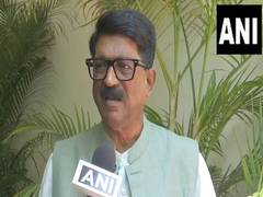
      
      Shiv Sena (UBT) MP Arvind Sawant questions Vice Presidential poll
      
      