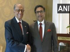 
      
      Mauritius PM Ramgoolam meets FS Vikram Misri
      
      