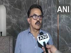 
      
      Sanjay Nirupam files complaint against Sanjay Raut 
      
      
