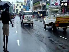 
      
      Heavy rains trigger collapse of old Adilabad Collectorate Buildin
      
      
