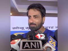 
      
      Sonu Sood elated on consolidated flood relief efforts in Punjab
      
      
