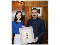 
      
      NIFT graduate Akshita Sharma presents artwork to Himachal CM Sukh
      
      