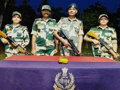 
      
      BSF nabs three smugglers, recovers heroin and drone along Punjab 
      
      