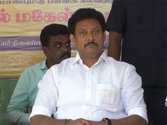 
      
      TN: DMK's Anbil Mahesh Poyyamozhi criticises TVK chief Vijay
      
      