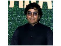 
      
      Ashutosh Rana extends greetings on Hindi Diwas
      
      