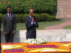 
      
      Mauritius PM Navin Ramgoolam pays tribute to Mahatma Gandhi at Ra
      
      