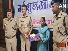 
      
      Chhattisgarh: Naxalite woman with 8 lakh bounty surrenders 
      
      