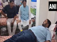 
      
      Gujarat Health Minister inaugurates blood donation camp in Gandhi
      
      