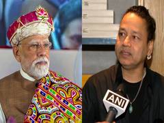
      
      Kailash Kher pays a musical tribute to PM Modi 
      
      