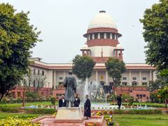 
      
      SC notice to Delhi govt on contempt plea over judicial pay panel
      
      