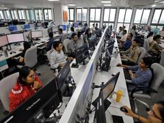 
      
      Tech Giants urge H-1B holders to stay in US
      
      