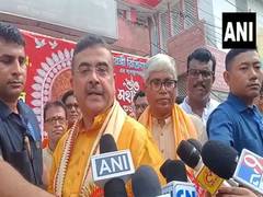 
      
      Suvendu Adhikari accuses Mamata Banerjee of 'dividing Hindus'
      
      