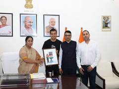 
      
      Ram Gopal Kothari makes history at Geographic North Pole
      
      