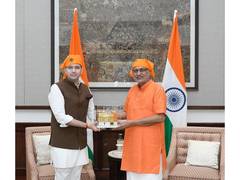 
      
      AAP MP Raghav Chadha calls on Vice President CP Radhakrishnan
      
      
