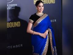 
      
      Janhvi steps out in Sridevi’s saree for ‘Homebound’ screening
      
      