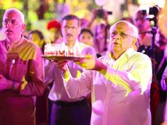 
      
      Gujarat CM Bhupendra Patel inaugurates Vibrant Navratri Festival 
      
      