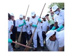 
      
      Ek Din, Ek Ghanta, Ek Saath: Shramdaan conducted at Kalindi Kunj
      
      