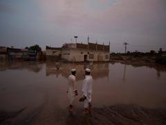 
      
      Pakistan: PML-N, PPP publicly spar over flood relief
      
      