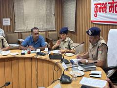 
      
      Uttarakhand Police hold review meeting ahead of Mahakumbh Mela
      
      