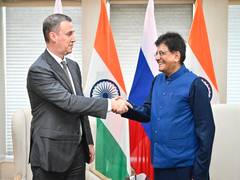 
      
      Piyush Goyal holds talks with Russian Deputy PM Dmitry Patrushev 
      
      