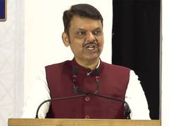 
      
      Fadnavis, Shinde hail PM Modi as indigenous 4G network launched i
      
      